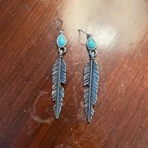 Lucky Brand Feather earrings with turquoise detail